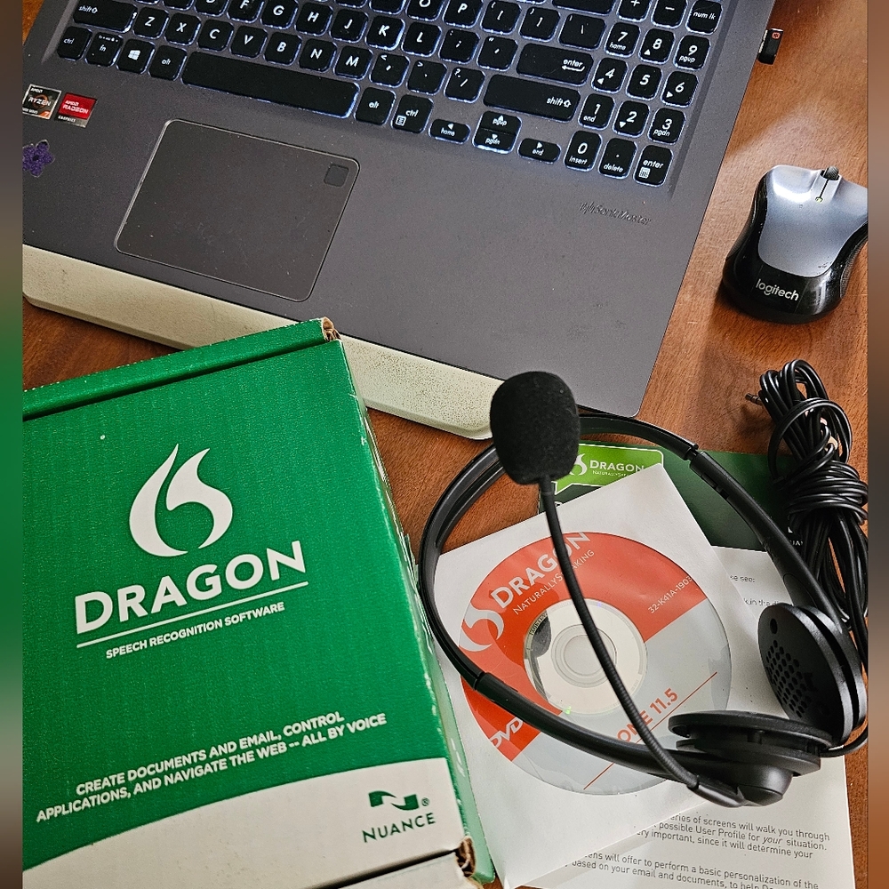Dragon Speech Recognition Software with Headsets Home Version 9.5